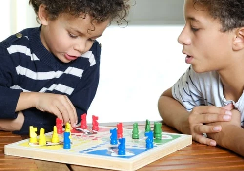 educational-games-and-toys-by-Frolphy-shutterstock_509320228-min